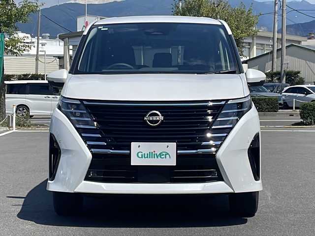 日産 セレナ ハイウェイスター V 長野県 2025(令7)年 0.1千km プリズムホワイト NissanConnect12.3インチメモリナビ/FM・AM・フルセグTV・Bluetooth/AppleCarPlay対応/アラウンドビューモニター/プロパイロット（ナビリンク機能付き）/ハンズフリーオートスライドドア/インテリジェントルームミラー/ブラインドスポットモニター/オートマチックハイビーム/衝突被害軽減ブレーキ/両側パワースライドドア/前後コーナーセンサー/ステアリングヒーター/前席シートヒーター/アイドリングストップ/LEDヘッドライト/電動パーキング/プッシュスタート/オートホールド/スマートキー/パドルシフト/オートライト/フォグランプ/スペアキー/ETC2.0