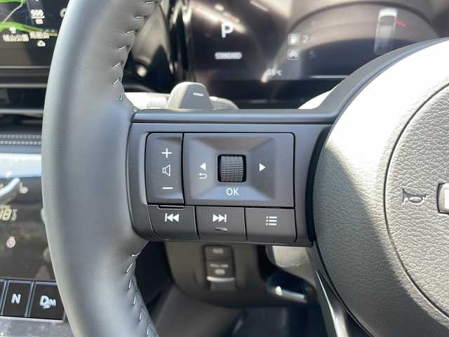 日産 セレナ ハイウェイスター V 長野県 2025(令7)年 0.1千km プリズムホワイト NissanConnect12.3インチメモリナビ/FM・AM・フルセグTV・Bluetooth/AppleCarPlay対応/アラウンドビューモニター/プロパイロット（ナビリンク機能付き）/ハンズフリーオートスライドドア/インテリジェントルームミラー/ブラインドスポットモニター/オートマチックハイビーム/衝突被害軽減ブレーキ/両側パワースライドドア/前後コーナーセンサー/ステアリングヒーター/前席シートヒーター/アイドリングストップ/LEDヘッドライト/電動パーキング/プッシュスタート/オートホールド/スマートキー/パドルシフト/オートライト/フォグランプ/スペアキー/ETC2.0