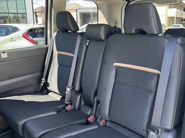 日産 セレナ ハイウェイスター V 長野県 2025(令7)年 0.1千km プリズムホワイト NissanConnect12.3インチメモリナビ/FM・AM・フルセグTV・Bluetooth/AppleCarPlay対応/アラウンドビューモニター/プロパイロット（ナビリンク機能付き）/ハンズフリーオートスライドドア/インテリジェントルームミラー/ブラインドスポットモニター/オートマチックハイビーム/衝突被害軽減ブレーキ/両側パワースライドドア/前後コーナーセンサー/ステアリングヒーター/前席シートヒーター/アイドリングストップ/LEDヘッドライト/電動パーキング/プッシュスタート/オートホールド/スマートキー/パドルシフト/オートライト/フォグランプ/スペアキー/ETC2.0