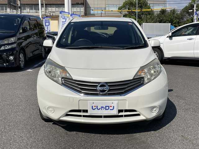 日産 ノート X DIG－S 愛知県 2012(平24)年 10.6万km ブリリアントホワイトパール (株)IDOMが運営する【じしゃロン名古屋鳴海店】の自社ローン専用車両になりますこちらは現金またはオートローンご利用時の価格です。自社ローンご希望の方は別途その旨お申付け下さい/登録時105719キロ/プッシュスタート/純正ナビ・TV/バックカメラ/ETC/社外15AW