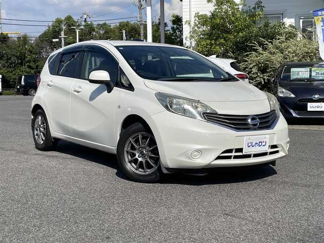 日産 ノート X DIG－S 愛知県 2012(平24)年 10.6万km ブリリアントホワイトパール (株)IDOMが運営する【じしゃロン名古屋鳴海店】の自社ローン専用車両になりますこちらは現金またはオートローンご利用時の価格です。自社ローンご希望の方は別途その旨お申付け下さい/登録時105719キロ/プッシュスタート/純正ナビ・TV/バックカメラ/ETC/社外15AW