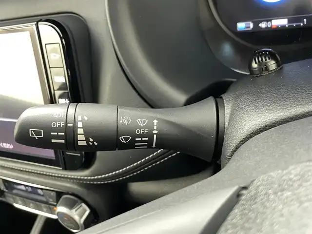 日産 キックス X 熊本県 2021(令3)年 5万km ラディアントレッド/ピュアブラック 2トーン 禁煙車　/純正ナビ（ＣＤ・ＤＶＤ・フルセグ・ＢＴ・ＳＤ・ＵＳＢ）/全周囲カメラ　/純正前方ドライブレコーダー　/ビルトインＥＴＣ　/レーダークルーズコントロール/前後クリアランスソナー　/前席シートヒーター　/ステアリングヒーター/プロパイロット/衝突軽減ブレーキ　/レーンキープアシスト/横滑り防止/ハーフレザーシート/オートホールド/純正フロアマット/純正17インチAW/オートライト/LEDヘッドライト/フォグランプ/スマートキー/プッシュスタート/保証書