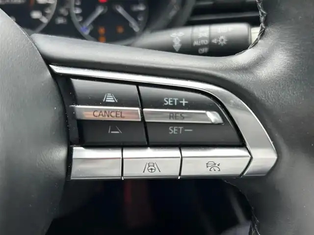 マツダ マツダ３セダン XD Lパッケージ 愛知県 2021(令3)年 3.9万km ソウルレッドクリスタルM スマートキー/プッシュスタート/純正ナビ/フルセグTV/BT/HDMI/BOSEサウンドシステム/全方位カメラ/ビルトインETC/純正18インチAW/レーダークルーズコントロール/クリアランスソナー /アイドリングストップ/ブラインドスポットモニター/ヘッドアップディスプレイ/レザーシート/メモリー付きパワーシート/前席シートヒーター /ハンドルヒーター /純正フロアマット/取説、保証書/スペアキー