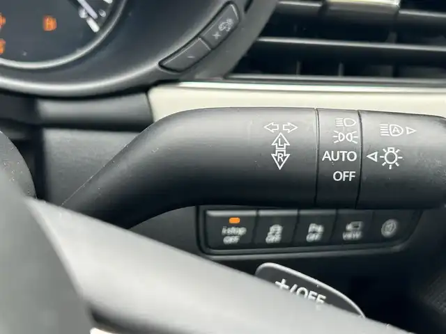 マツダ マツダ３セダン XD Lパッケージ 愛知県 2021(令3)年 3.9万km ソウルレッドクリスタルM スマートキー/プッシュスタート/純正ナビ/フルセグTV/BT/HDMI/BOSEサウンドシステム/全方位カメラ/ビルトインETC/純正18インチAW/レーダークルーズコントロール/クリアランスソナー /アイドリングストップ/ブラインドスポットモニター/ヘッドアップディスプレイ/レザーシート/メモリー付きパワーシート/前席シートヒーター /ハンドルヒーター /純正フロアマット/取説、保証書/スペアキー