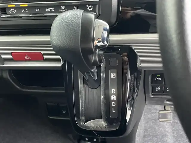 スズキ スペーシア カスタム HYBRID GS 鹿児島県 2021(令3)年 3.7万km ピュアホワイトP 純正SDナビ/(BT/CD/DVD/AM/FM/フルセグTV)/セーフティサポート/衝突軽減ブレーキ/レーンキープアシスト/後方コーナーセンサー/運転席シートヒーター/レーダークルーズコントロール/アイドリングストップ/バックカメラ/片側パワースライドドア/後席ロールサンシェード/ステアリングスイッチ/ビルトインETC/スペアキー/純正14インチアルミホイール/純正LEDヘッドライト/純正フロアマット/保証書/取扱説明書