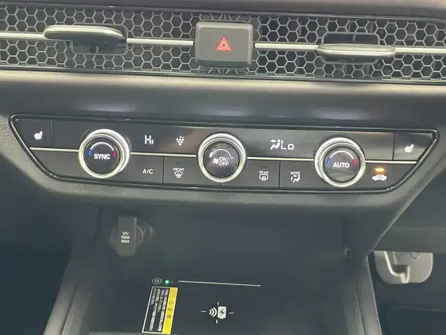 ホンダ ＺＲ－Ｖ ハイブリッド e:HEV Z 愛知県 2023(令5)年 1.5万km プラチナホワイトパール 純正９型ナビ　全方位カメラ　ＢＯＳＥ　禁煙　茶革　シートヒーター　ワイヤレス充電　ＥＴＣ２．０　電動パーキング　メモリシート　ホンダセンシング　衝突軽減装置　追従クルコン　ハンドル支援　電動リアゲート
