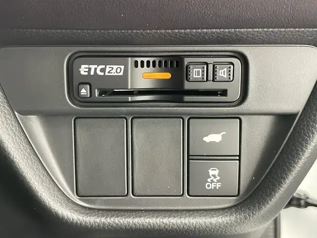 ホンダ ＺＲ－Ｖ ハイブリッド e:HEV Z 愛知県 2023(令5)年 1.5万km プラチナホワイトパール 純正９型ナビ　全方位カメラ　ＢＯＳＥ　禁煙　茶革　シートヒーター　ワイヤレス充電　ＥＴＣ２．０　電動パーキング　メモリシート　ホンダセンシング　衝突軽減装置　追従クルコン　ハンドル支援　電動リアゲート