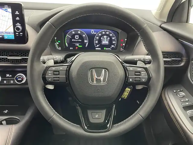 ホンダ ＺＲ－Ｖ ハイブリッド e:HEV Z 愛知県 2023(令5)年 1.5万km プラチナホワイトパール 純正９型ナビ　全方位カメラ　ＢＯＳＥ　禁煙　茶革　シートヒーター　ワイヤレス充電　ＥＴＣ２．０　電動パーキング　メモリシート　ホンダセンシング　衝突軽減装置　追従クルコン　ハンドル支援　電動リアゲート