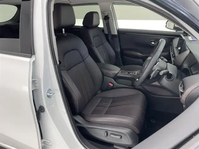 ホンダ ＺＲ－Ｖ ハイブリッド e:HEV Z 愛知県 2023(令5)年 1.5万km プラチナホワイトパール 純正９型ナビ　全方位カメラ　ＢＯＳＥ　禁煙　茶革　シートヒーター　ワイヤレス充電　ＥＴＣ２．０　電動パーキング　メモリシート　ホンダセンシング　衝突軽減装置　追従クルコン　ハンドル支援　電動リアゲート