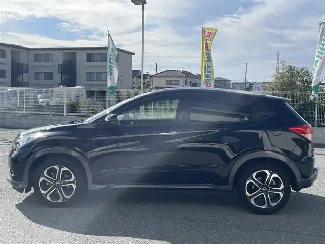 ホンダ ヴェゼル S 兵庫県 2014(平26)年 11.6万km クリスタルブラックパール 取扱説明書/保証書/純正ナビ（FM/AM//DVD/CD/USB/伊Pod/Music Rack/SD/Bluetooth/フルセグ）/ワンオーナー/パドルシフト/スマートキー/ETC/ドライブレコーダー前方/バックカメラ/ハーフレザーシート/シートヒーター/純正フロアマット/純正アルミホイール/電動パーキング/ブレーキホールド/衝突軽減ブレーキ/クルーズコントロール/ステアリングリモコン/アイドリングストップ/ルーフレール