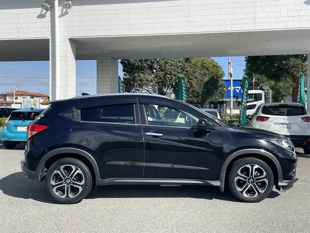 ホンダ ヴェゼル S 兵庫県 2014(平26)年 11.6万km クリスタルブラックパール 取扱説明書/保証書/純正ナビ（FM/AM//DVD/CD/USB/伊Pod/Music Rack/SD/Bluetooth/フルセグ）/ワンオーナー/パドルシフト/スマートキー/ETC/ドライブレコーダー前方/バックカメラ/ハーフレザーシート/シートヒーター/純正フロアマット/純正アルミホイール/電動パーキング/ブレーキホールド/衝突軽減ブレーキ/クルーズコントロール/ステアリングリモコン/アイドリングストップ/ルーフレール