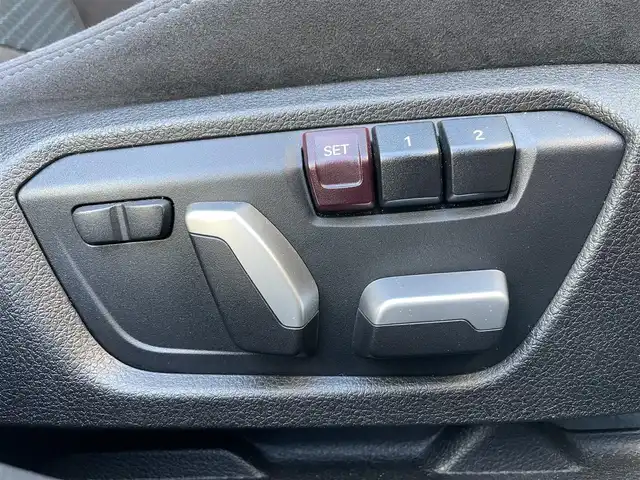 ＢＭＷ ３２０ｉ xDrive Mスポーツ 東京都 2018(平30)年 1.5万km アルピンホワイトⅢ ワンオーナー/ターボ/純正HDDナビ/ (Bluetooth/USB/DVD)/バックカメラ/ミラー一体型ETC/前席パワーシート/前席シートヒーター/インテリジェントセーフティ/アクティブ・クルーズ・コントロール/レーンアシスト/レーン・ディパーチャー・ウォーニング/レーン・チェンジ・ウォーニング/横滑り防止装置/スマートキー/純正18インチアルミホイール/パドルシフト/オートライト/純正LEDヘッドライト/カーテンエアバック/スペアキー1本/保証書/取扱説明書