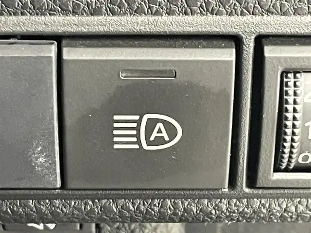 トヨタ カローラツーリング ハイブリッド ダブルバイビー 群馬県 2021(令3)年 3.9万km スパークリングブラックパールクリスタルシャイン 純正８型ナビ　バックカメラ　フルセグＴＶ　ＣＤ／ＤＶＤ　ハーフレザーシート　ステアリングヒーター　ＬＥＤヘッドライト　オートマチックハイビーム　衝突被害軽減ブレーキ　レーンアシスト　ＥＴＣ　禁煙車