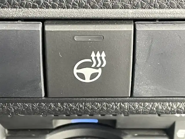 トヨタ カローラツーリング ハイブリッド ダブルバイビー 群馬県 2021(令3)年 3.9万km スパークリングブラックパールクリスタルシャイン 純正８型ナビ　バックカメラ　フルセグＴＶ　ＣＤ／ＤＶＤ　ハーフレザーシート　ステアリングヒーター　ＬＥＤヘッドライト　オートマチックハイビーム　衝突被害軽減ブレーキ　レーンアシスト　ＥＴＣ　禁煙車