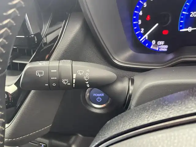 トヨタ カローラツーリング ハイブリッド ダブルバイビー 群馬県 2021(令3)年 3.9万km スパークリングブラックパールクリスタルシャイン 純正８型ナビ　バックカメラ　フルセグＴＶ　ＣＤ／ＤＶＤ　ハーフレザーシート　ステアリングヒーター　ＬＥＤヘッドライト　オートマチックハイビーム　衝突被害軽減ブレーキ　レーンアシスト　ＥＴＣ　禁煙車