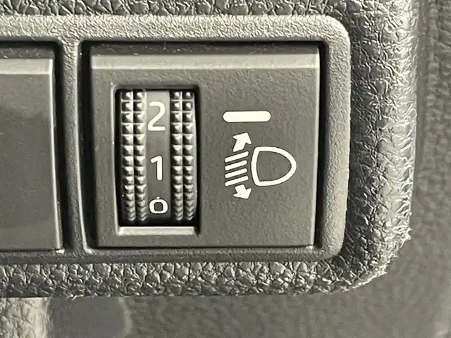 トヨタ カローラツーリング ハイブリッド ダブルバイビー 群馬県 2021(令3)年 3.9万km スパークリングブラックパールクリスタルシャイン 純正８型ナビ　バックカメラ　フルセグＴＶ　ＣＤ／ＤＶＤ　ハーフレザーシート　ステアリングヒーター　ＬＥＤヘッドライト　オートマチックハイビーム　衝突被害軽減ブレーキ　レーンアシスト　ＥＴＣ　禁煙車