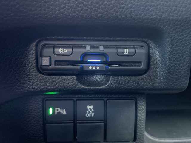 ホンダ Ｎ ＢＯＸ カスタム L 山口県 2021(令3)年 4.3万km プラチナホワイトパール ワンオーナー　/純正７型ナビ/AM/FM/CD/DVD/Bluetooth/フルセグTV/バックカメラ　/片側パワースライドドア　/スマートキー×２　/LEDヘッドライト　/コーナーセンサー　/クルーズコントロール　/レーンキープアシスト　/前席シートヒーター　/オートライト　/純正フロアマット　/純正１４インチアルミホイール　/衝突被害軽減ブレーキ　/ETC