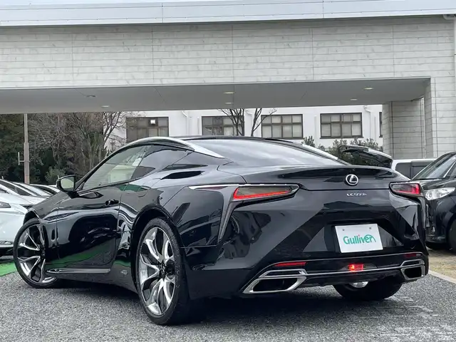 レクサス ＬＣ 500h Lパッケージ 兵庫県 2017(平29)年 3万km グラファイトブラックガラスフレーク /内装：ダークローズ//OP 21インチAW//OP カラーヘッドアップディスプレイ//OP マークレビンソンプレミアムサウンド//ガラスパノラマルーフ//純正SDナビ//地デジ/DVD/BT/USB/AUX/Miracast//ステアリングリモコン//ステアリングヒーター//本革シート（ヒーター/ベンチレーション/電動/運転席メモリ）//ナノイーエアコン//ビルトインETC//3眼フルLEDヘッドランプ//パドルシフト//タイヤ空気圧警報（TPWS）//走行モード/（Eco/Comfort/Normal/Sport/Sportプラス）//ドライブレコーダー//H30/R1/2/3/4年点検記録簿/【セーフティ】//プリクラッシュセーフティ（PCS）//レーンキーピングアシスト（LKA）//オートマチックハイビーム（AHB）//レーダークルーズコントロール//ブラインドスポットモニター（BSM）//リヤクロストラフィックアラート（RCTA）//クリアランスソナー