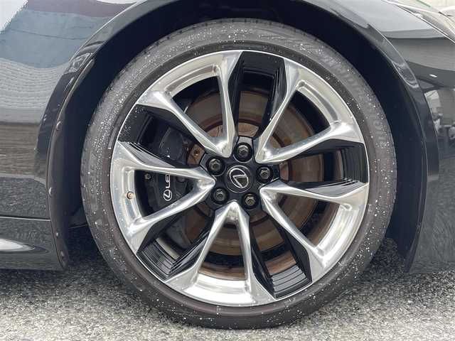 レクサス ＬＣ 500h Lパッケージ 兵庫県 2017(平29)年 3万km グラファイトブラックガラスフレーク /内装：ダークローズ//OP 21インチAW//OP カラーヘッドアップディスプレイ//OP マークレビンソンプレミアムサウンド//ガラスパノラマルーフ//純正SDナビ//地デジ/DVD/BT/USB/AUX/Miracast//ステアリングリモコン//ステアリングヒーター//本革シート（ヒーター/ベンチレーション/電動/運転席メモリ）//ナノイーエアコン//ビルトインETC//3眼フルLEDヘッドランプ//パドルシフト//タイヤ空気圧警報（TPWS）//走行モード/（Eco/Comfort/Normal/Sport/Sportプラス）//ドライブレコーダー//H30/R1/2/3/4年点検記録簿/【セーフティ】//プリクラッシュセーフティ（PCS）//レーンキーピングアシスト（LKA）//オートマチックハイビーム（AHB）//レーダークルーズコントロール//ブラインドスポットモニター（BSM）//リヤクロストラフィックアラート（RCTA）//クリアランスソナー