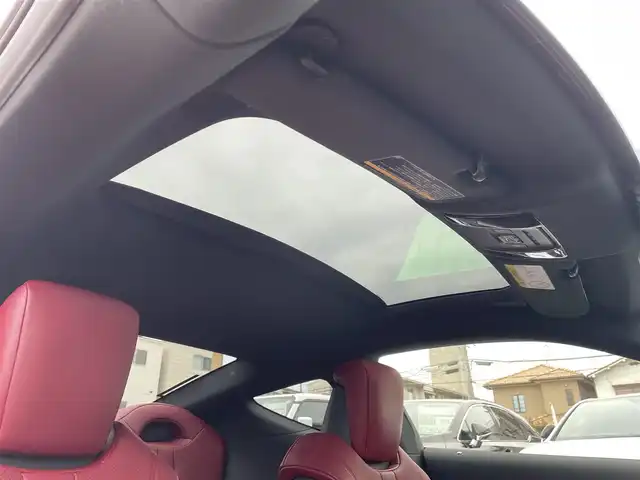 レクサス ＬＣ 500h Lパッケージ 兵庫県 2017(平29)年 3万km グラファイトブラックガラスフレーク /内装：ダークローズ//OP 21インチAW//OP カラーヘッドアップディスプレイ//OP マークレビンソンプレミアムサウンド//ガラスパノラマルーフ//純正SDナビ//地デジ/DVD/BT/USB/AUX/Miracast//ステアリングリモコン//ステアリングヒーター//本革シート（ヒーター/ベンチレーション/電動/運転席メモリ）//ナノイーエアコン//ビルトインETC//3眼フルLEDヘッドランプ//パドルシフト//タイヤ空気圧警報（TPWS）//走行モード/（Eco/Comfort/Normal/Sport/Sportプラス）//ドライブレコーダー//H30/R1/2/3/4年点検記録簿/【セーフティ】//プリクラッシュセーフティ（PCS）//レーンキーピングアシスト（LKA）//オートマチックハイビーム（AHB）//レーダークルーズコントロール//ブラインドスポットモニター（BSM）//リヤクロストラフィックアラート（RCTA）//クリアランスソナー