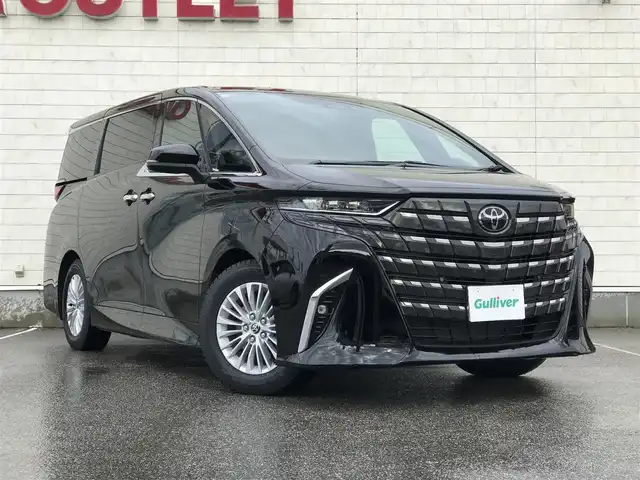 トヨタ アルファード Z 富山県 2025(令7)年 0.4万km ブラック ・メーカーOP/ユニバーサルステップ/ヘッドアップディスプレイ/フリップダウンモニター/ムーンルーフ/純正ディスプレイオーディオ/ナビ/フルセグTV/Bluetooth/デジタルインナーミラー/ドライブレコーダー/プリクラッシュセーフティ/レーンキープアシスト/クリアランスソナー/ブラインドスポットモニター/レーダークルーズコントロール/両側パワースライドドア/メモリー付パワーシート/電動リアゲート/ETC2.0