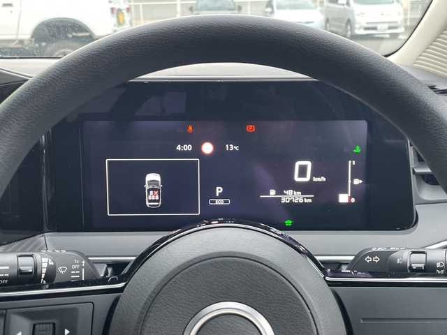 日産 ノート X 岡山県 2021(令3)年 3.1万km ピュアホワイトパール 純正9インチディスプレイオーディオ/フルセグTV、Bluetooth、AM、FM/AppleCarplay、AndroidAuto/ビルトインETC/全方位カメラ/インテリジェントルームミラー/純正ドライブレコーダー/ワイヤレス充電/USB電源ソケット/インテリジェントエマージェンシーブレーキ/標識検知機能/駐車支援/後退時車両検知機能/ふらつき警報/側方支援/後側方支援/速度標識表示/フロント＆バックソナー/エクステリアパッケージ/・フロントバンパーフィニッシャー/・サイドフィルフィニッシャー/・リアバンパーフィニッシャー