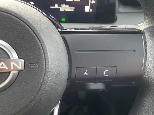 日産 ノート X 岡山県 2021(令3)年 3.1万km ピュアホワイトパール 純正9インチディスプレイオーディオ/フルセグTV、Bluetooth、AM、FM/AppleCarplay、AndroidAuto/ビルトインETC/全方位カメラ/インテリジェントルームミラー/純正ドライブレコーダー/ワイヤレス充電/USB電源ソケット/インテリジェントエマージェンシーブレーキ/標識検知機能/駐車支援/後退時車両検知機能/ふらつき警報/側方支援/後側方支援/速度標識表示/フロント＆バックソナー/エクステリアパッケージ/・フロントバンパーフィニッシャー/・サイドフィルフィニッシャー/・リアバンパーフィニッシャー