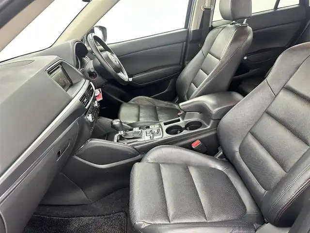 マツダ ＣＸ－５ 25S Lパッケージ 愛知県 2016(平28)年 5.8万km 黒 ・純正SDナビ/・BOSEサウンドシステム/・CD DVD フルセグTV Bluetooth　AUX/・D/N席パワーシート/・コーナーセンサー/・レザー調シート/・ウィンカーミラー/・フォグライト/・バックカメラ/・電動パーキング/・純正アルミホイル/・ビルトインETC/・スペアキー