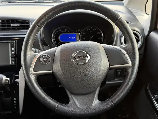 日産 デイズ ハイウェイスターX 佐賀県 2018(平30)年 5.4万km ホワイトパール 純正ナビゲーション/(ワンセグTV/CD/Bluetooth)/アラウンドビューモニター/エマージェンシーブレーキ/車線逸脱警報/ふらつき警報/コーナーセンサー/ドライブレコーダー/ETC/純正フロアマット/純正LEDヘッドライト/純正14インチアルミホイール/プッシュスタート/スマートキー/オートマチックハイビーム