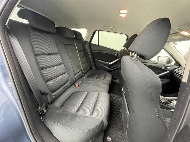 マツダ アテンザ ワゴン XD 福岡県 2014(平26)年 5.7万km ブルーリフレックスマイカ 純正ナビ（ＢＴ，フルセグＴＶ）　/ＥＴＣ　/パドルシフト　/マツダ・レーダー・クルーズ・コントロール　/アイドリングストップ　/ルーフレール　/ステアリングリモコン　/革巻きステアリング　/ＬＥＤ　/純正１７インチＡＷ
