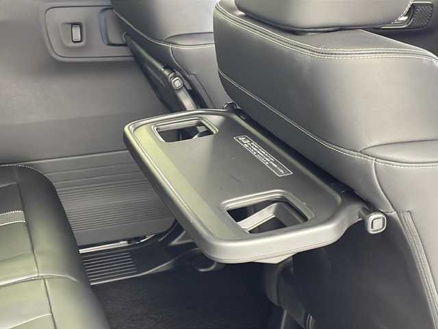 ホンダ Ｎ ＢＯＸ カスタム ターボ コーディネートS 岐阜県 2023(令5)年 2.2万km グレーⅡ ターボ/両側パワースライドドア/レーダークルーズコントロール（追従あり）/ドライブレコーダー/Staradaナビ/フルセグTV/CD/DVD/Bluetooth接続/横滑り防止装置/盗難防止装置/コーナーセンサー/トラクションコントロール/純正ドアバイザー/純正フロアマット/純正アルミホイール/電格ミラー/ステアリングリモコン/パドルシフト/スマートキー/ETC