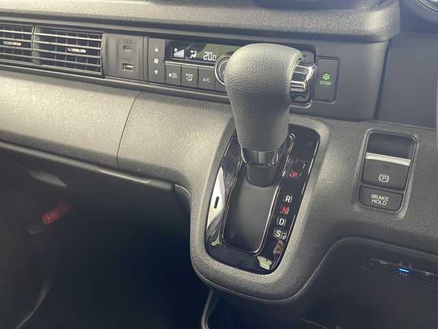 ホンダ Ｎ ＢＯＸ カスタム ターボ コーディネートS 愛知県 2023(令5)年 2.2万km グレーⅡ ターボ/両側パワースライドドア/レーダークルーズコントロール（追従あり）/ドライブレコーダー/Staradaナビ/フルセグTV/CD/DVD/Bluetooth接続/横滑り防止装置/盗難防止装置/コーナーセンサー/トラクションコントロール/純正ドアバイザー/純正フロアマット/純正アルミホイール/電格ミラー/ステアリングリモコン/パドルシフト/スマートキー/ETC