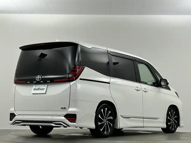 トヨタ ノア ハイブリッド S－Z 埼玉県 2023(令5)年 3.4万km ホワイトパールクリスタルシャイン モデリスタフルエアロ　グリル　純正８型ナビNクレーム無効　ＣＤ　ＤＶＤ　Ｂｌｕｅｔｏｏｔｈ　１００Ｖ電源　ＥＴＣ２．０　前方ドライブレコーダー　レーダー探知機　温シート　セーフティセンス　衝突軽減　コーナーセンサー