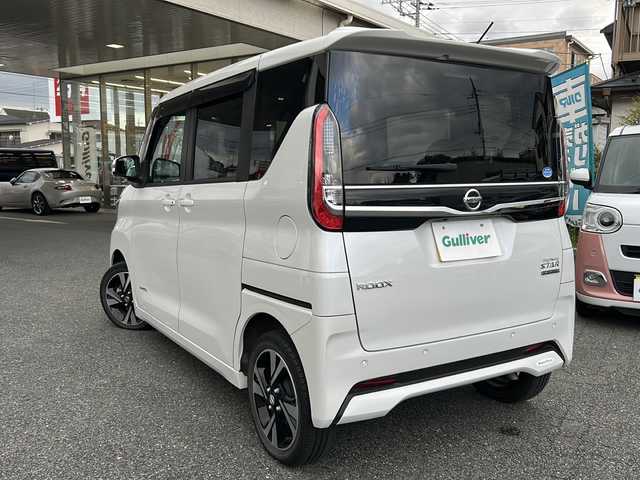 日産 ルークス HWS Gターボ プロパイロットED 埼玉県 2021(令3)年 1.9万km ホワイトパール ワンオーナー/４WD/純正ディスプレイオーディオ/　AM/FM/BT/USB/iPod/ドラレコ連動/ハンズフリー両側パワースライドドア/プロパイロット/インテリジェントエマージェンシーブレーキ/インテリジェントアラウンドビューモニター/プラズマクラスター付リアシーリングファン/純正ドライブレコーダー(DJ4-S)/ETC/純正15インチアルミホイール/衝突安全ボディー/EBD（電子制動力配分装置）	/盗難防止システム	/VDC（ビークルダイナミクスコントロール）/トラクションコントロール/分割可倒式リアシート	分割式/UVカット付きプライバシーガラス/保証書/取扱説明書/スペアキー1本