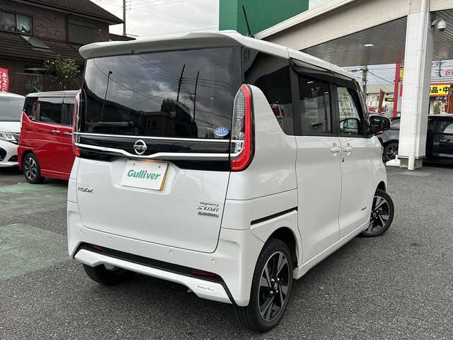 日産 ルークス HWS Gターボ プロパイロットED 埼玉県 2021(令3)年 1.9万km ホワイトパール ワンオーナー/４WD/純正ディスプレイオーディオ/　AM/FM/BT/USB/iPod/ドラレコ連動/ハンズフリー両側パワースライドドア/プロパイロット/インテリジェントエマージェンシーブレーキ/インテリジェントアラウンドビューモニター/プラズマクラスター付リアシーリングファン/純正ドライブレコーダー(DJ4-S)/ETC/純正15インチアルミホイール/衝突安全ボディー/EBD（電子制動力配分装置）	/盗難防止システム	/VDC（ビークルダイナミクスコントロール）/トラクションコントロール/分割可倒式リアシート	分割式/UVカット付きプライバシーガラス/保証書/取扱説明書/スペアキー1本