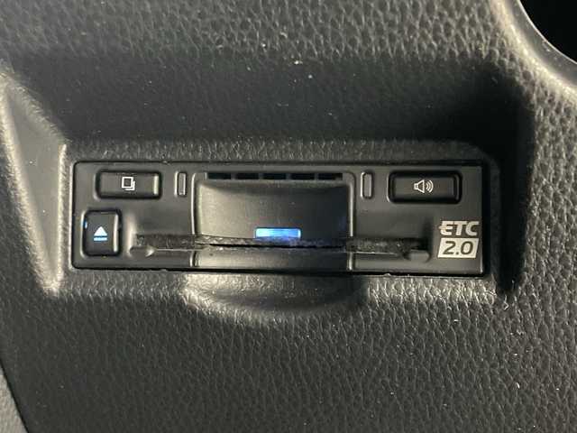 トヨタ ヴォクシー S－Z 群馬県 2023(令5)年 5.3万km アティチュードブラックマイカ 純正１０．５型ナビ　純正１４型後席モニター　バックカメラ　アダプティブクルーズコントロール　両側パワースライドドア　シートヒーター　前後ドライブレコーダー　ＥＴＣ２．０　ＬＥＤヘッドライト　禁煙車