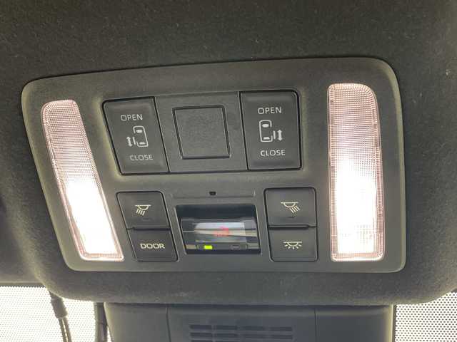 トヨタ ヴォクシー S－Z 群馬県 2023(令5)年 5.3万km アティチュードブラックマイカ 純正１０．５型ナビ　純正１４型後席モニター　バックカメラ　アダプティブクルーズコントロール　両側パワースライドドア　シートヒーター　前後ドライブレコーダー　ＥＴＣ２．０　ＬＥＤヘッドライト　禁煙車