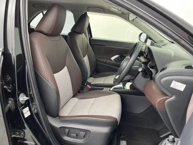 トヨタ ヤリスクロス ハイブリッド Z 新潟県 2020(令2)年 5.1万km ブラックマイカ 純正ナビ/モデリスタエアロ（フロント/サイド/リア）/プリクラッシュセーフティ/レーダークルーズコントロール/レーンキープアシスト/バックモニター/ビルトインETC/ドライブレコーダー/前席シートヒーター/D席パワーシート/ハーフレザーシート/オートライト/オートハイビーム/LEDヘッドライト/前後コーナーセンサー/プッシュスタート/純正フロアマット