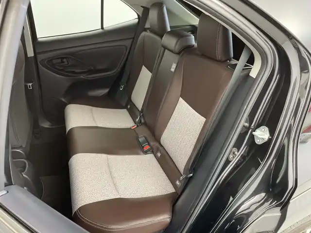 トヨタ ヤリスクロス ハイブリッド Z 新潟県 2020(令2)年 5.1万km ブラックマイカ 純正ナビ/モデリスタエアロ（フロント/サイド/リア）/プリクラッシュセーフティ/レーダークルーズコントロール/レーンキープアシスト/バックモニター/ビルトインETC/ドライブレコーダー/前席シートヒーター/D席パワーシート/ハーフレザーシート/オートライト/オートハイビーム/LEDヘッドライト/前後コーナーセンサー/プッシュスタート/純正フロアマット