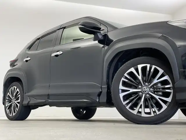 トヨタ ヤリスクロス ハイブリッド Z 新潟県 2020(令2)年 5.1万km ブラックマイカ 純正ナビ/モデリスタエアロ（フロント/サイド/リア）/プリクラッシュセーフティ/レーダークルーズコントロール/レーンキープアシスト/バックモニター/ビルトインETC/ドライブレコーダー/前席シートヒーター/D席パワーシート/ハーフレザーシート/オートライト/オートハイビーム/LEDヘッドライト/前後コーナーセンサー/プッシュスタート/純正フロアマット