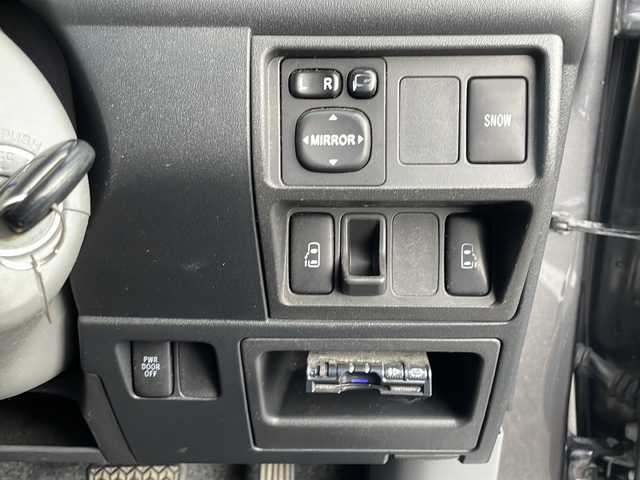 トヨタ シエンタ X Sエディション 島根県 2009(平21)年 7.7万km グレーメタリック