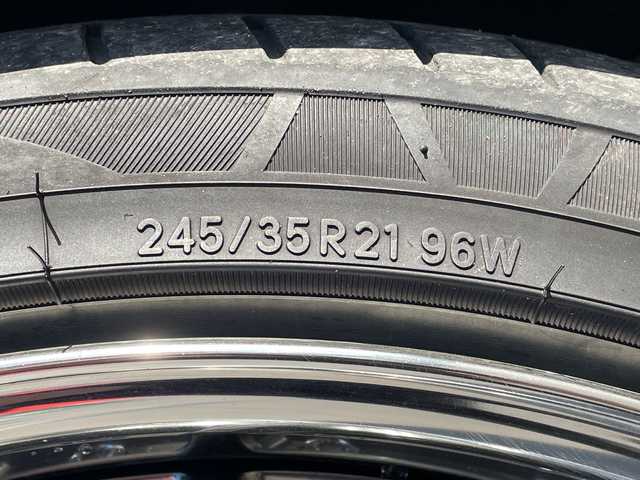 レクサス ＬＳ 600h バージョンL 青森県 2014(平26)年 11万km ブラックオパールマイカ 4WD/純正SDナビ・フルセグTV/CD・DVD・Bluetooth・SD/バックカメラ/セミアニリングレー革シート/前後席エアシート・ヒーター/パワートランク/全ドアイージークローザー/ステアリングヒーター/クルーズコントロール/アダプティブハイビーム/AC100V100W/電動サンシェード/LEDヘッドライト/LEDフォグランプ/社外21インチアルミ