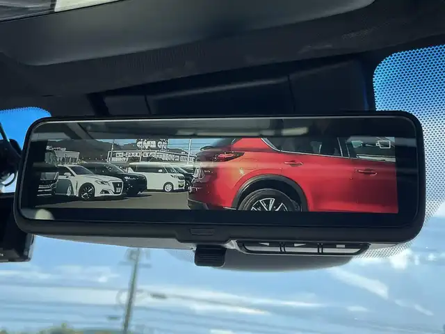 トヨタ クラウン ハイブリッド RS アドバンス 岡山県 2021(令3)年 11.8万km プレシャスホワイトパール 登録時走行距離：117443km/禁煙車/後期モデル/MOP/・白レザーシート/・デジタルインナーミラー/・電動ムーンルーフ/ヘッドアップディスプレイ/純正12.3インチナビ/　(CD/フルセグTV/Bluetooth)/全方位カメラ/クルーズコントロール(追従走行あり)/衝突被害軽減システム（PCS）/車線逸脱警報（LDA）/クリアランスソナー/ブラインドスポットモニター/後退時車両検知警報（RCTA/RCD）/標識認識機能（RSA）/ドライブレコーダー/ビルトインETC2.0/シートヒーター/エアシート/パワーシート/ステアリングヒーター/革巻きステアリング/ステアリングスイッチ/純正LEDヘッドライト/フォグライト/オートライト/プッシュスタート/スマートキー/スペアキー×1/カードキー/パドルシフト/MTモード付きAT/アイドリングストップ/RS専用純正アルミホイール 18インチ/ドアバイザー/ウインカーミラー/電動格納ミラー/オートリトラミラー/純正フロアマット/横滑防止装置/盗難防止装置/取扱説明書/新車時整備手帳（保証書）