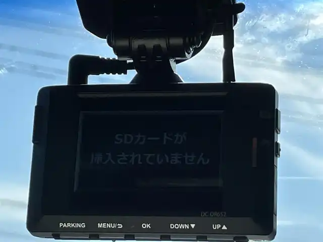 トヨタ クラウン ハイブリッド RS アドバンス 岡山県 2021(令3)年 11.8万km プレシャスホワイトパール 登録時走行距離：117443km/禁煙車/後期モデル/MOP/・白レザーシート/・デジタルインナーミラー/・電動ムーンルーフ/ヘッドアップディスプレイ/純正12.3インチナビ/　(CD/フルセグTV/Bluetooth)/全方位カメラ/クルーズコントロール(追従走行あり)/衝突被害軽減システム（PCS）/車線逸脱警報（LDA）/クリアランスソナー/ブラインドスポットモニター/後退時車両検知警報（RCTA/RCD）/標識認識機能（RSA）/ドライブレコーダー/ビルトインETC2.0/シートヒーター/エアシート/パワーシート/ステアリングヒーター/革巻きステアリング/ステアリングスイッチ/純正LEDヘッドライト/フォグライト/オートライト/プッシュスタート/スマートキー/スペアキー×1/カードキー/パドルシフト/MTモード付きAT/アイドリングストップ/RS専用純正アルミホイール 18インチ/ドアバイザー/ウインカーミラー/電動格納ミラー/オートリトラミラー/純正フロアマット/横滑防止装置/盗難防止装置/取扱説明書/新車時整備手帳（保証書）