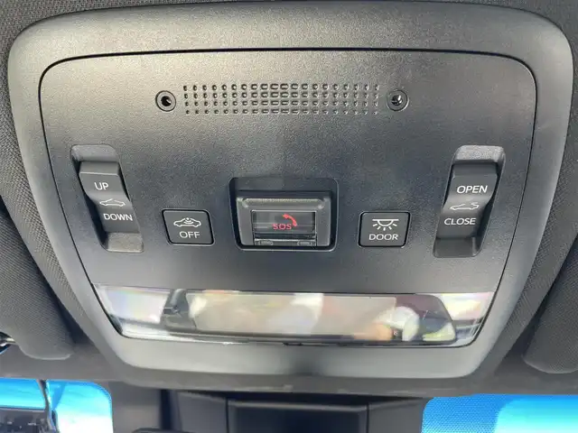 トヨタ クラウン ハイブリッド RS アドバンス 岡山県 2021(令3)年 11.8万km プレシャスホワイトパール 登録時走行距離：117443km/禁煙車/後期モデル/MOP/・白レザーシート/・デジタルインナーミラー/・電動ムーンルーフ/ヘッドアップディスプレイ/純正12.3インチナビ/　(CD/フルセグTV/Bluetooth)/全方位カメラ/クルーズコントロール(追従走行あり)/衝突被害軽減システム（PCS）/車線逸脱警報（LDA）/クリアランスソナー/ブラインドスポットモニター/後退時車両検知警報（RCTA/RCD）/標識認識機能（RSA）/ドライブレコーダー/ビルトインETC2.0/シートヒーター/エアシート/パワーシート/ステアリングヒーター/革巻きステアリング/ステアリングスイッチ/純正LEDヘッドライト/フォグライト/オートライト/プッシュスタート/スマートキー/スペアキー×1/カードキー/パドルシフト/MTモード付きAT/アイドリングストップ/RS専用純正アルミホイール 18インチ/ドアバイザー/ウインカーミラー/電動格納ミラー/オートリトラミラー/純正フロアマット/横滑防止装置/盗難防止装置/取扱説明書/新車時整備手帳（保証書）