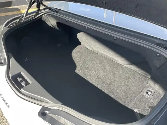 レクサス ＬＣ 500 コンバーチブル 兵庫県 2020(令2)年 4.8万km ホワイトノーヴァガラスフレーク /ワンオーナー//OP 21インチ鍛造AW（ポリッシュ仕上げ/ブラック塗装）//OP カラーヘッドアップディスプレイ//OP マークレビンソンプレミアムサウンド//タイヤ：YOKOHAMA ADAVAN SPORT/ フロント2024年製造　リヤ2023年製造//内装：ダークローズ//KYB（カヤバ）製ダウンサス//ホイールスペーサー//純正ナビ（10.3インチワイドディスプレイ）//地デジ/DVD/BT/USB/AUX/Miracast//ステアリングリモコン（ヒーター付）//バックカメラ//赤本革シート//ヒーター/ベンチレーション/電動/運転席メモリ//ネックヒーター//パドルシフト//ビルトインETC//3眼フルLEDヘッドランプ//純正ドライブレコーダー//カードキー//R3/4/5年レクサス点検記録簿//プリクラッシュセーフティ（PCS）//レーンキープアシスト（LKA）//オートマチックハイビーム（AHB）//レーダークルーズコントロール//ブラインドスポットモニター（BSM）//リヤクロストラフィックアラート（RCTA）//クリアランスソナー//タイヤ空気圧警報（TPWS）