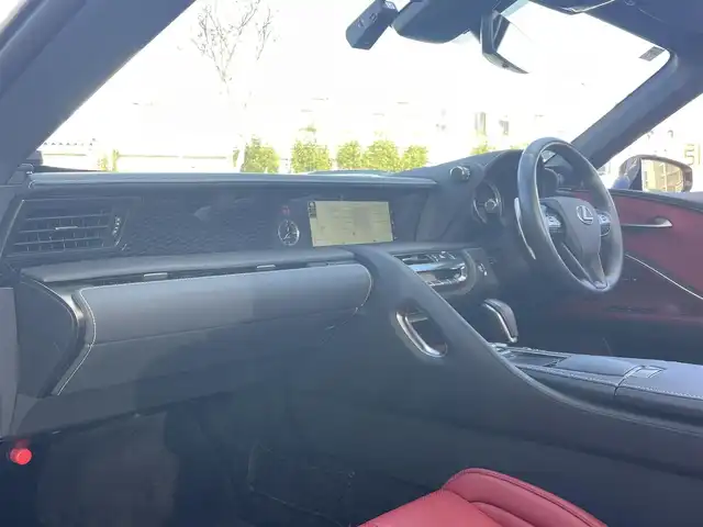 レクサス ＬＣ 500 コンバーチブル 兵庫県 2020(令2)年 4.8万km ホワイトノーヴァガラスフレーク /ワンオーナー//OP 21インチ鍛造AW（ポリッシュ仕上げ/ブラック塗装）//OP カラーヘッドアップディスプレイ//OP マークレビンソンプレミアムサウンド//タイヤ：YOKOHAMA ADAVAN SPORT/ フロント2024年製造　リヤ2023年製造//内装：ダークローズ//KYB（カヤバ）製ダウンサス//ホイールスペーサー//純正ナビ（10.3インチワイドディスプレイ）//地デジ/DVD/BT/USB/AUX/Miracast//ステアリングリモコン（ヒーター付）//バックカメラ//赤本革シート//ヒーター/ベンチレーション/電動/運転席メモリ//ネックヒーター//パドルシフト//ビルトインETC//3眼フルLEDヘッドランプ//純正ドライブレコーダー//カードキー//R3/4/5年レクサス点検記録簿//プリクラッシュセーフティ（PCS）//レーンキープアシスト（LKA）//オートマチックハイビーム（AHB）//レーダークルーズコントロール//ブラインドスポットモニター（BSM）//リヤクロストラフィックアラート（RCTA）//クリアランスソナー//タイヤ空気圧警報（TPWS）
