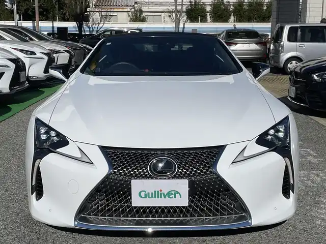 レクサス ＬＣ 500 コンバーチブル 兵庫県 2020(令2)年 4.8万km ホワイトノーヴァガラスフレーク /ワンオーナー//OP 21インチ鍛造AW（ポリッシュ仕上げ/ブラック塗装）//OP カラーヘッドアップディスプレイ//OP マークレビンソンプレミアムサウンド//タイヤ：YOKOHAMA ADAVAN SPORT/ フロント2024年製造　リヤ2023年製造//内装：ダークローズ//KYB（カヤバ）製ダウンサス//ホイールスペーサー//純正ナビ（10.3インチワイドディスプレイ）//地デジ/DVD/BT/USB/AUX/Miracast//ステアリングリモコン（ヒーター付）//バックカメラ//赤本革シート//ヒーター/ベンチレーション/電動/運転席メモリ//ネックヒーター//パドルシフト//ビルトインETC//3眼フルLEDヘッドランプ//純正ドライブレコーダー//カードキー//R3/4/5年レクサス点検記録簿//プリクラッシュセーフティ（PCS）//レーンキープアシスト（LKA）//オートマチックハイビーム（AHB）//レーダークルーズコントロール//ブラインドスポットモニター（BSM）//リヤクロストラフィックアラート（RCTA）//クリアランスソナー//タイヤ空気圧警報（TPWS）
