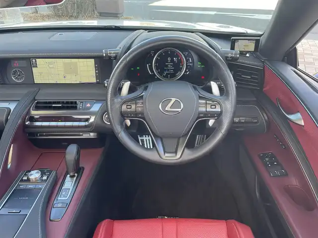 レクサス ＬＣ 500 コンバーチブル 兵庫県 2020(令2)年 4.8万km ホワイトノーヴァガラスフレーク /ワンオーナー//OP 21インチ鍛造AW（ポリッシュ仕上げ/ブラック塗装）//OP カラーヘッドアップディスプレイ//OP マークレビンソンプレミアムサウンド//タイヤ：YOKOHAMA ADAVAN SPORT/ フロント2024年製造　リヤ2023年製造//内装：ダークローズ//KYB（カヤバ）製ダウンサス//ホイールスペーサー//純正ナビ（10.3インチワイドディスプレイ）//地デジ/DVD/BT/USB/AUX/Miracast//ステアリングリモコン（ヒーター付）//バックカメラ//赤本革シート//ヒーター/ベンチレーション/電動/運転席メモリ//ネックヒーター//パドルシフト//ビルトインETC//3眼フルLEDヘッドランプ//純正ドライブレコーダー//カードキー//R3/4/5年レクサス点検記録簿//プリクラッシュセーフティ（PCS）//レーンキープアシスト（LKA）//オートマチックハイビーム（AHB）//レーダークルーズコントロール//ブラインドスポットモニター（BSM）//リヤクロストラフィックアラート（RCTA）//クリアランスソナー//タイヤ空気圧警報（TPWS）