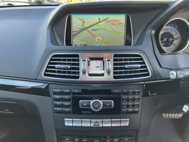 メルセデス・ベンツ Ｅ２５０ クーペ 広島県 2014(平26)年 5.8万km ポーラホワイト 純正HDDナビ/全方位カメラ/フルセグTV/Bluetooth/黒革シート/パワーシート（運転席・助手席）/シートヒーター（運転席・助手席）/LEDオートライト/AMGスポーツパッケージ/アダブティブクルーズコントロール/パドルシフト/ETC車載器/新車保証書/取扱説明書